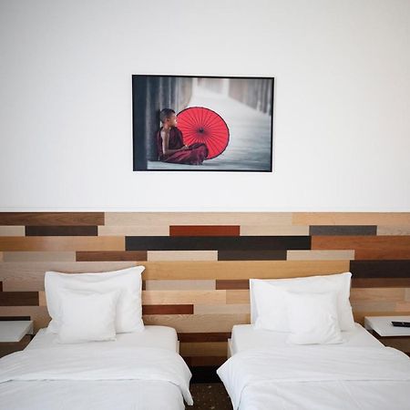 1Hotels 蒂米什瓦拉 外观 照片