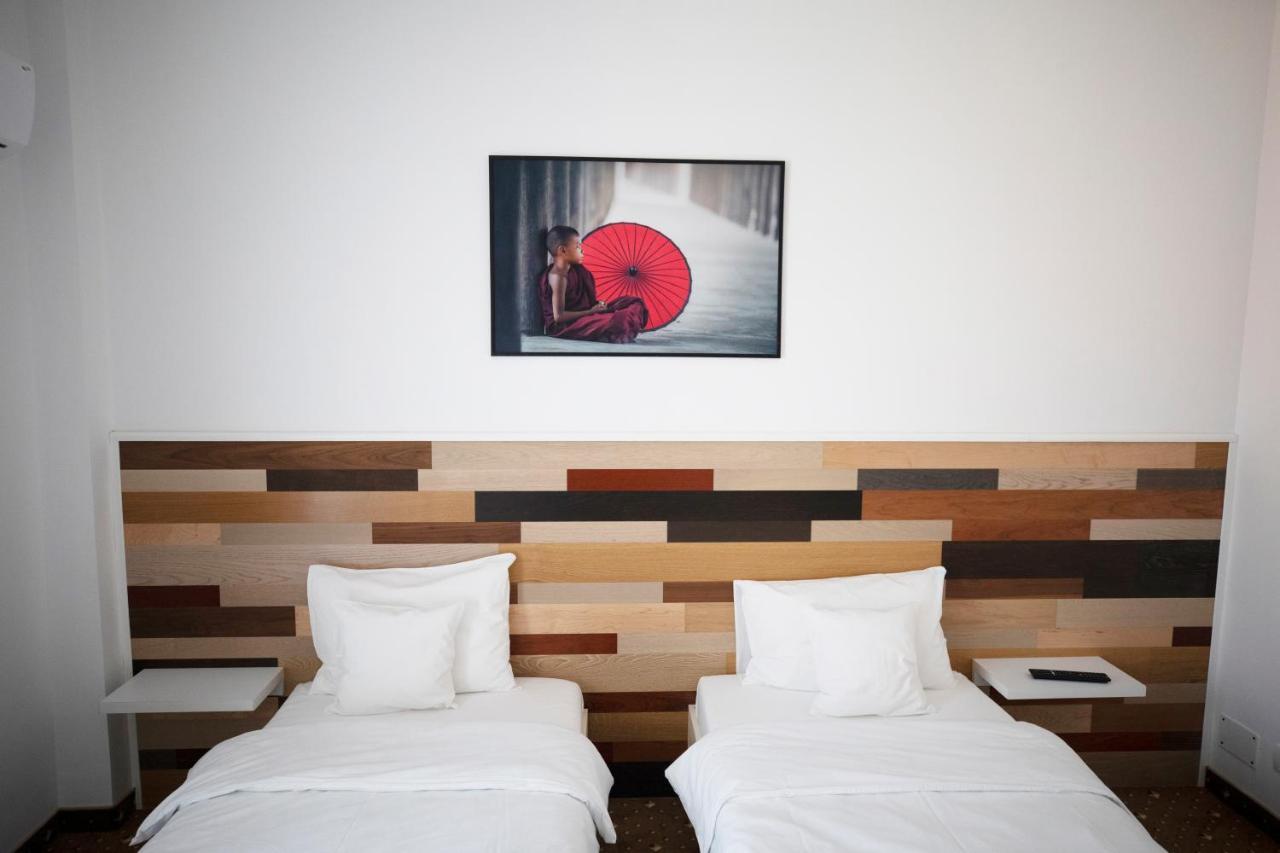 1Hotels 蒂米什瓦拉 外观 照片